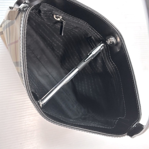 AUTHENTIC BURBERRY NOVA CHECK MEDIUM SHOULDER
HANDBAG - T-02-2 - Picture 10 of 17